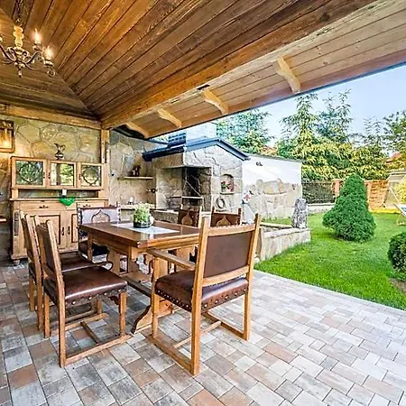 Szálloda Dworek Nad Bialka Apartamenty-pokoje-bialka Tatrzanska-czarna Gora *