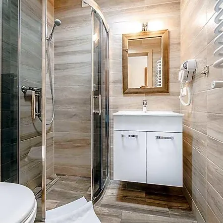 Dworek Nad Bialka Apartamenty-pokoje-bialka Tatrzanska-czarna Gora
