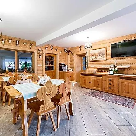 Szálloda Dworek Nad Bialka Apartamenty-pokoje-bialka Tatrzanska-czarna Gora