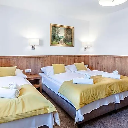 Szálloda Dworek Nad Bialka Apartamenty-pokoje-bialka Tatrzanska-czarna Gora Bukowina Tatrzańska